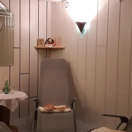 Πανσιόν Und Weinschreiber 3*