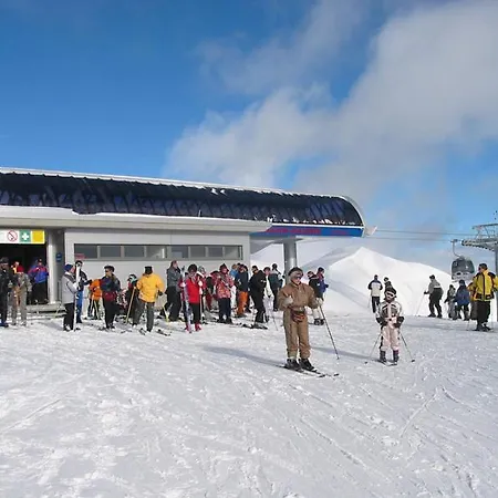 ゲストハウス Und Weinschreiber