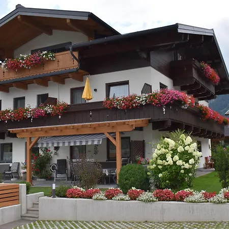 Und Weinschreiber Guest house