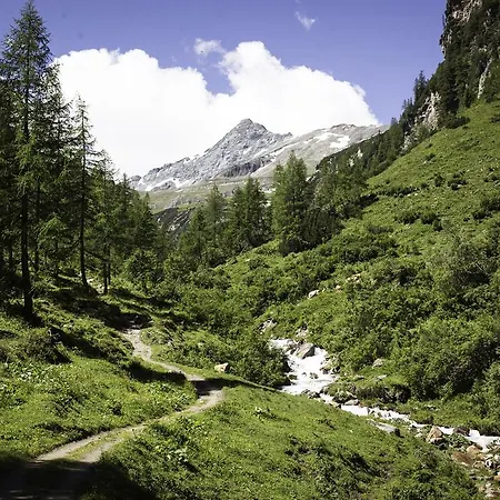 Und Weinschreiber ゲストハウス