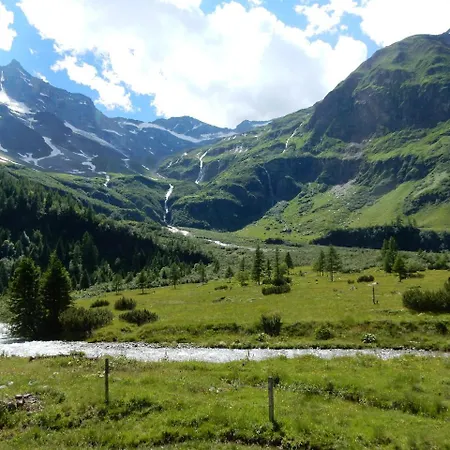 Und Weinschreiber ゲストハウス 3*