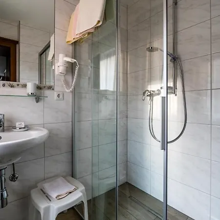 Und Weinschreiber Гостевой дом 3*